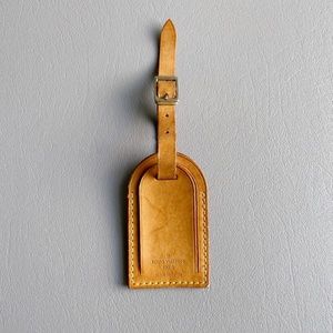 Authentic Louis Vuitton Luggage tag Vachetta leather gold tone hardware